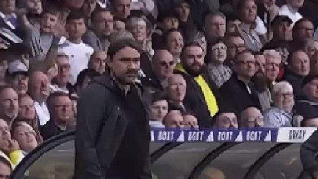 看清楚没？教练穿的可是皮hai