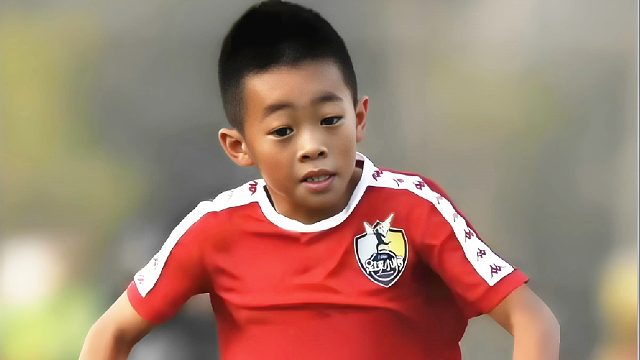 可爱！邝兆镭儿时谈万项优缺点，正话反说脑回路不一般