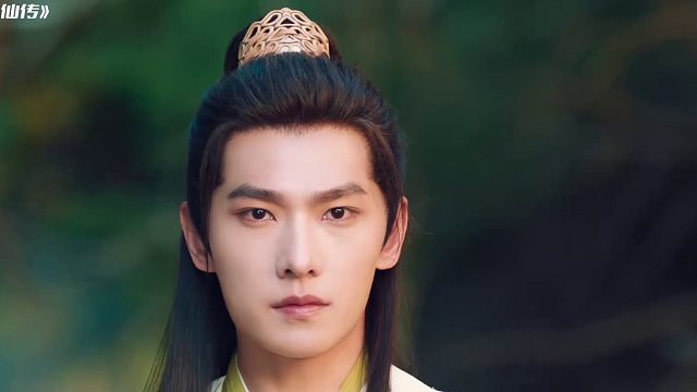 淫贼暴露本性对女孩图谋不轨，却不料半路杀出个韩师弟