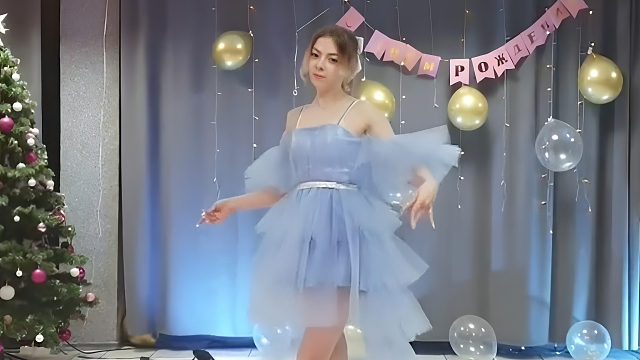 俄罗斯姑娘才艺表演24.01.02_烤肉(维多利亚)02