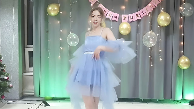 俄罗斯姑娘才艺表演24.01.02_烤肉(维多利亚)04