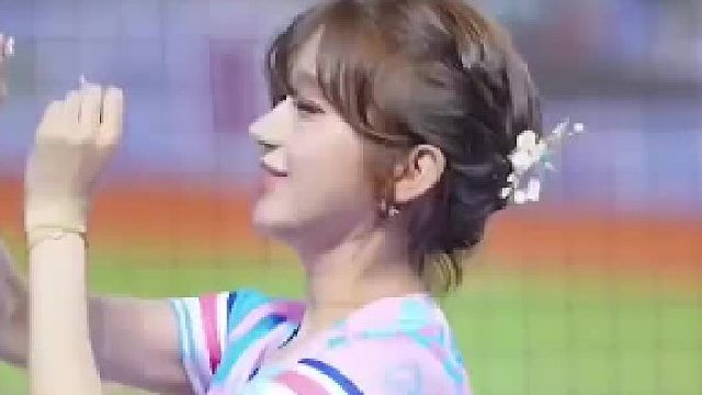 啦啦队美女 李珠恩