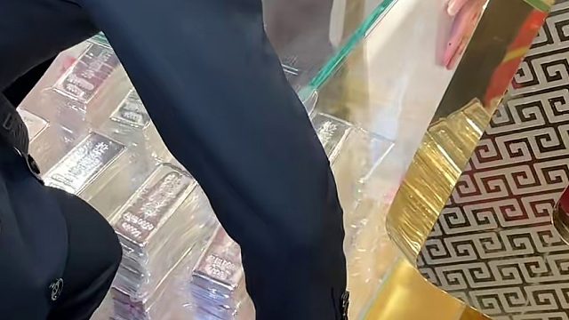 老板说年终奖凭实力拿银条，结果上了一课…