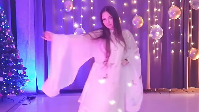 俄罗斯姑娘才艺表演24.01.07_空军(阿妮亚)01