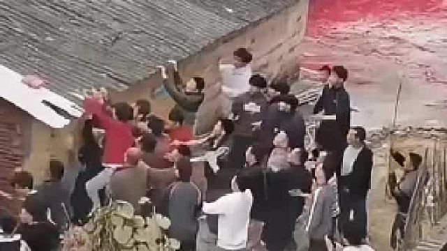 看了半天终于知道他们在干嘛了