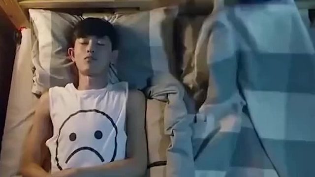 现实有几个能睡着的[沙雕]