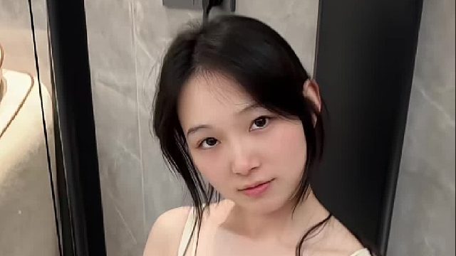 这张脸配上这个身材真的没话说