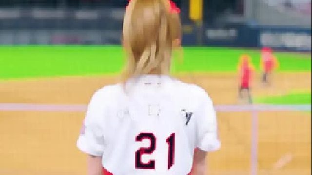 你们还记得这个背影吗