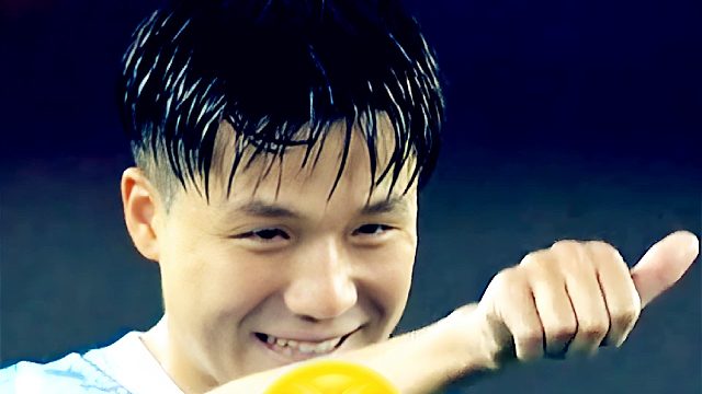 逗笑自己！中超名场面：明天传中变进球，后卫门将都被晃了