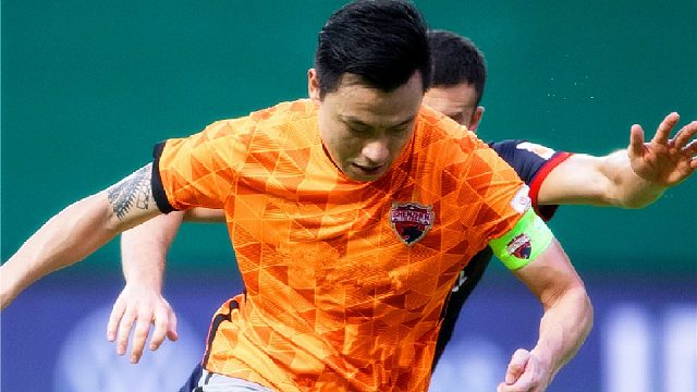 现场教学！老将郜林爆射高出，小将徐越世界波直挂死角