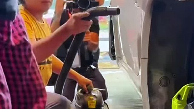 中井启切割保时捷看了都心疼