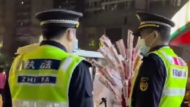 人家没偷没骗人，这也为难她人，生活不容易！
