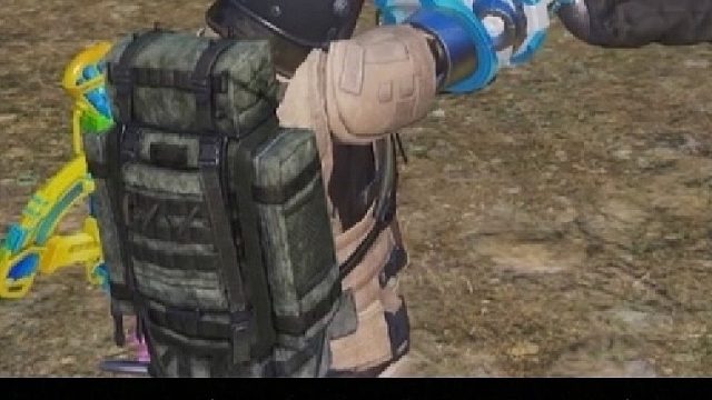 这舞姿跟机械拳套太神似啦，真逗！