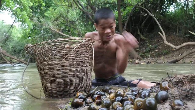 20260226 原始技术 - Kmeng Prey - 用椰子煮蜗牛