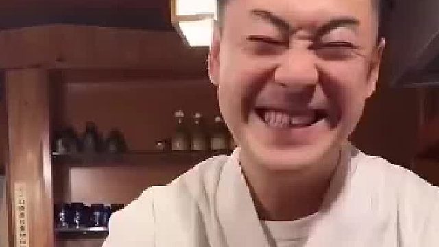 日料店微笑式服务，瞬间治愈你的小确丧！