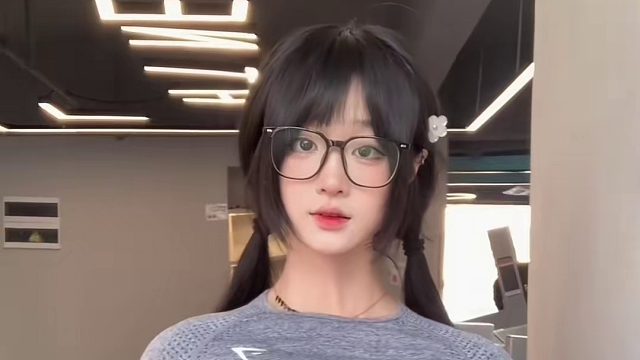 吃饭了吗 没吃的话吃我两拳