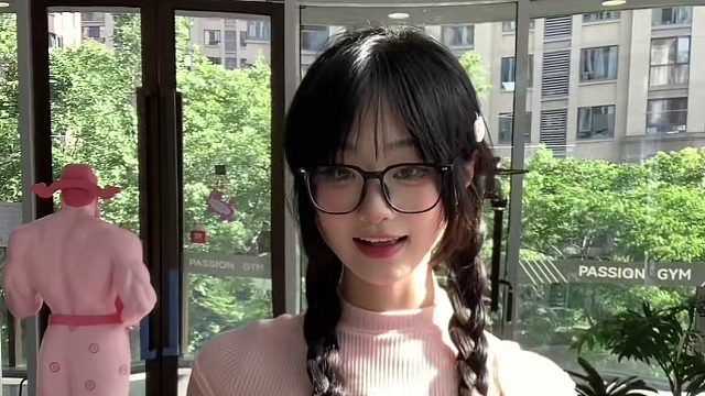 自律给我自由，也给我美貌