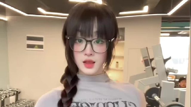 性感不是露，是线条在说话