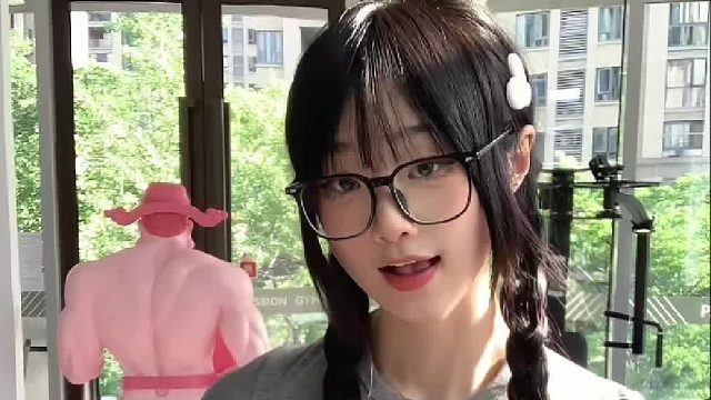 呆呆脸 和肌肉最配啦