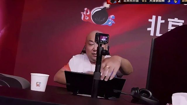 “东子”化身超人，拯救东炸团完胜狼图腾，挺进四强上演高手角色