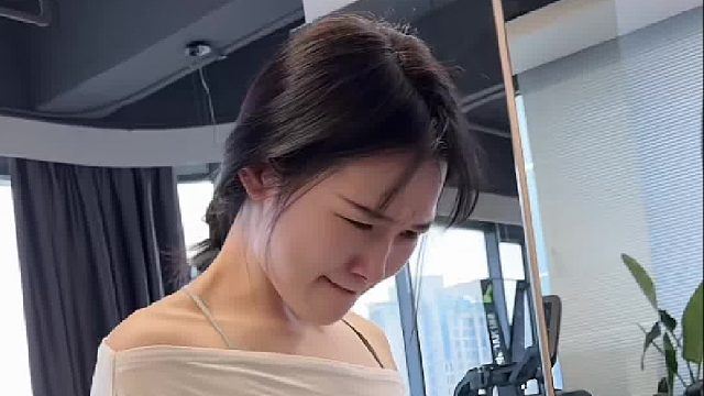 悲伤不会说话，眼泪蒸发