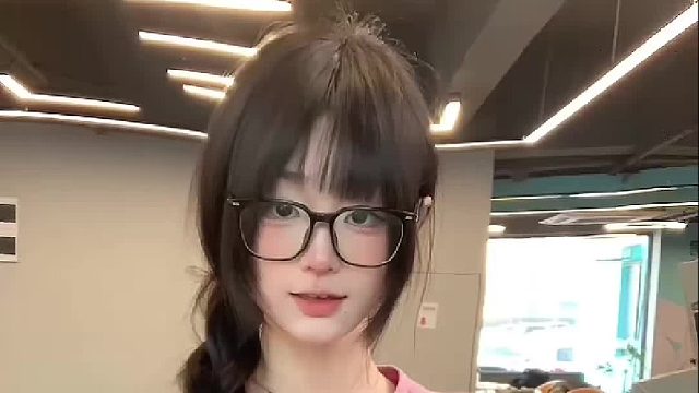 戴眼镜的女孩都反差吗