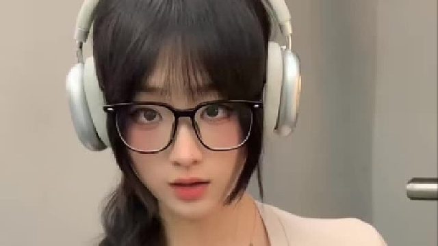 宝宝啊该起床练练咯