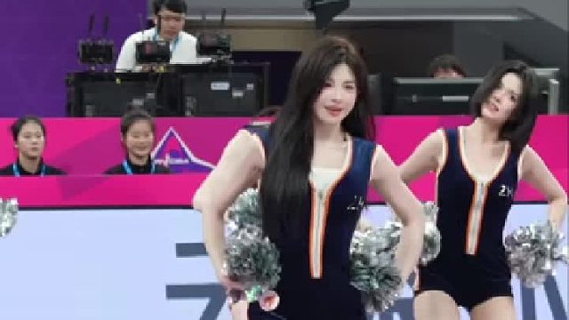 哇，她连头发丝都在跳舞呢