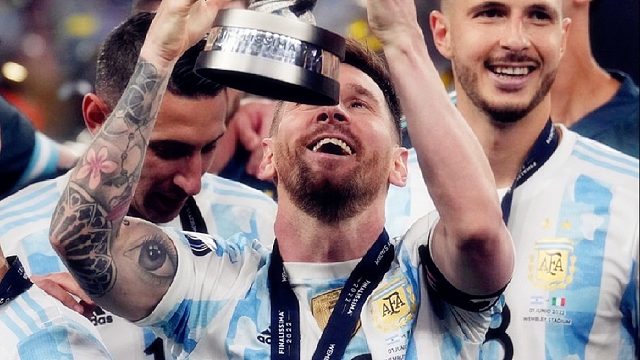 真拼！梅西名场面：奔袭80米1条龙，率阿根廷欧美杯夺冠