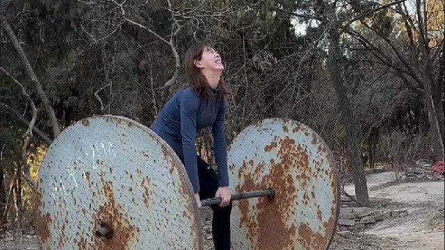 赢要赢得坦荡，输要输得荣光