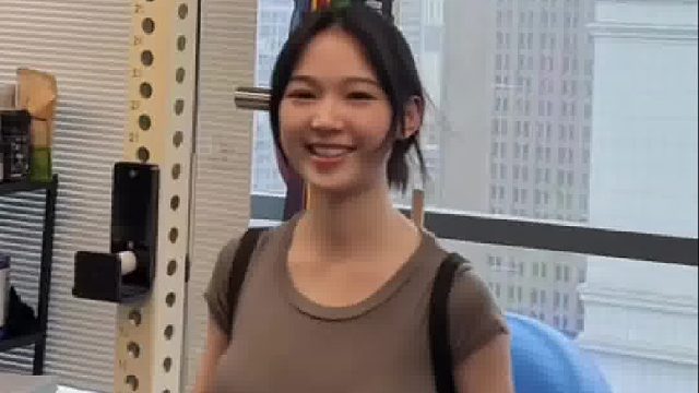 小小负重引体 拿下