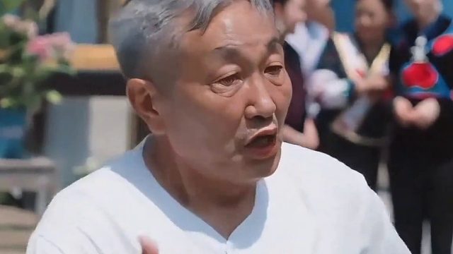 这就是老艺术家的从容！