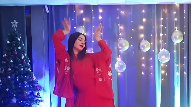 俄罗斯姑娘才艺表演24.01.10_空军(阿妮亚)05