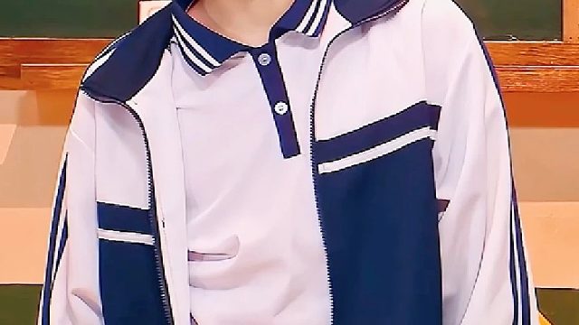 用押韵的方式介绍自己，李飞太押韵了！