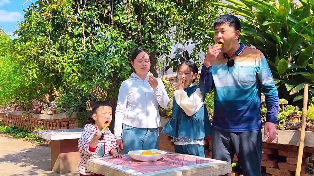 春天密蒙花开了，媳妇染成黄金米饭，全家人吃的真香