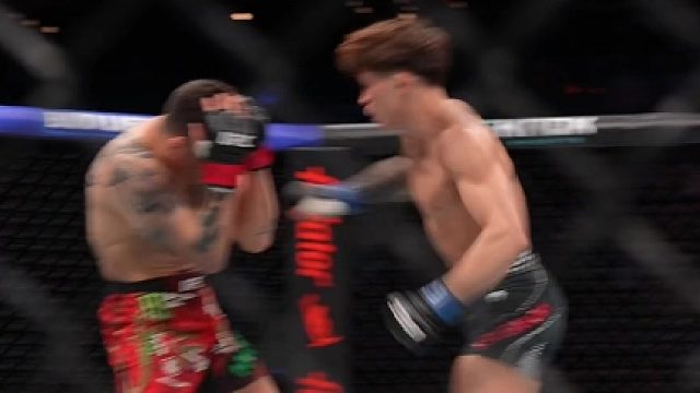 替补拼出来的奇迹！卡瓦纳力压莫雷诺