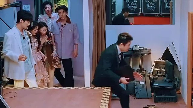 大家一起破案，周柯宇的关注点和别人不一样