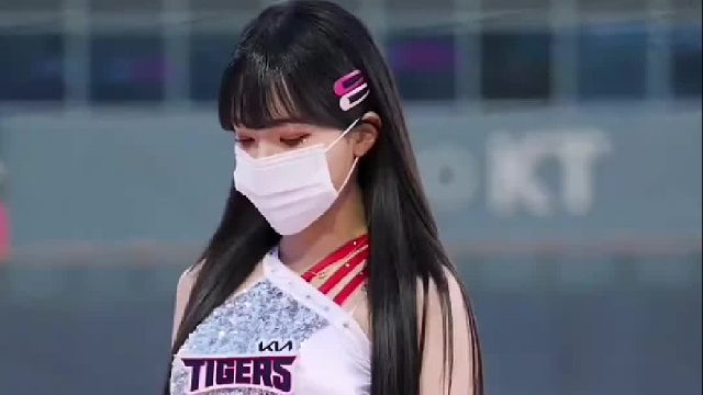 韩国足球宝贝李多惠，女神级别！