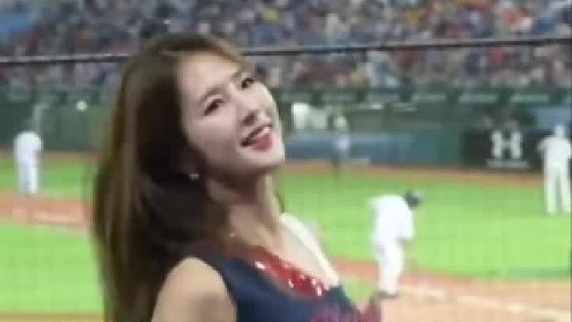 卡塔尔世界杯韩国足球宝贝舞蹈合集