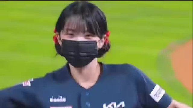 足球宝贝甜辣氛围感，继续释放激情，世界杯拉拉队已就位！