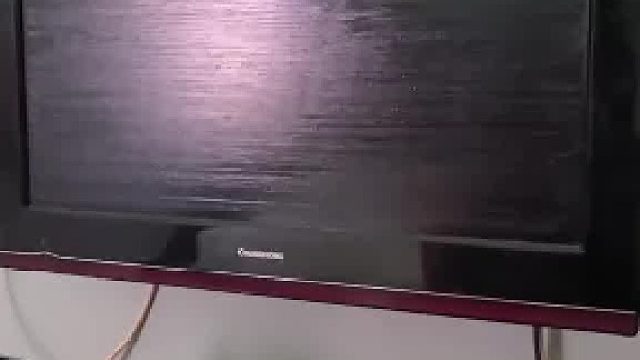 花费79订的宾馆，电视机居然是“实木”做的