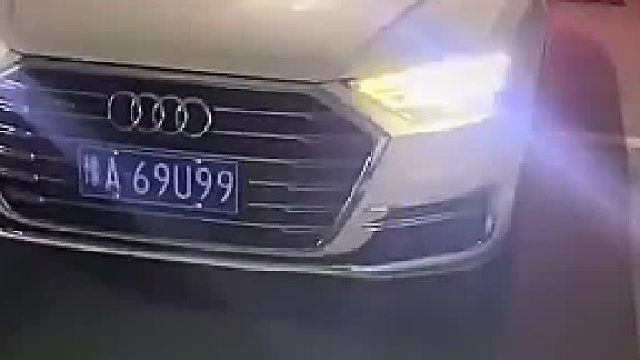 男子晚上把车停在车库，早上开车时竟然开不出来了