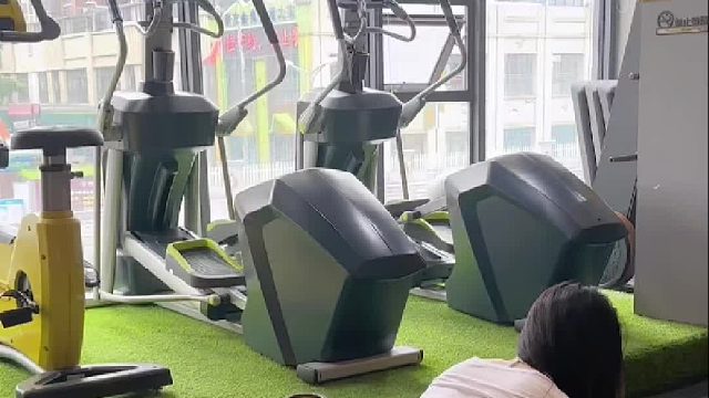 把温柔藏起来，把力量练出来