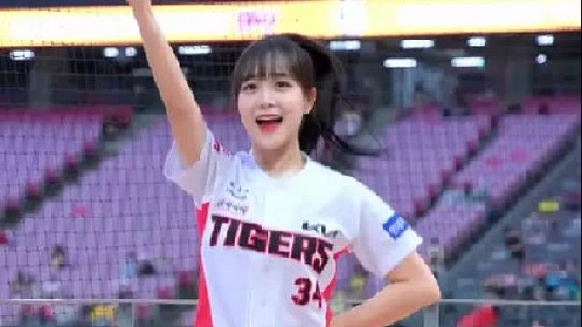 简直太美了！小姐姐太会热舞了吧！