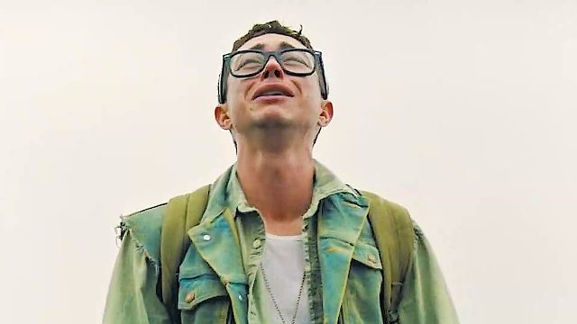 50人的死亡竟走比赛停下即死，最终能活的只有一人