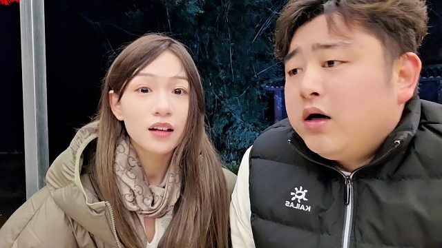 小胖吐槽自己媳妇吃醋，劝媳妇要大度，因为她其他女主播都不敢来互动