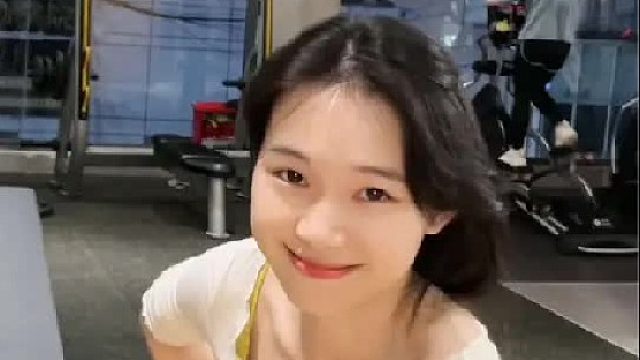 想看可以，别盯着太久