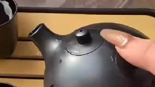 没想到这个茶壶还能装两种液体，这设计绝了