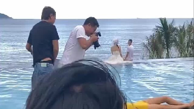 你们看他中指
