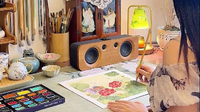 老公买的原木复古音响，休闲背景音随时有！